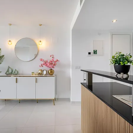 Sea Senses Golden View Apartment *