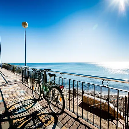 Sea Senses Golden View